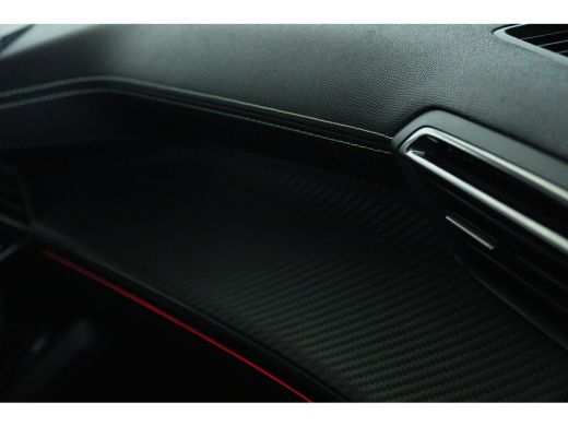 Peugeot 2008 1.2 Turbo GT Pack | Adapt. Cruise | Alcantara | Keyless | Camera | EVISSA | LED | Navi | Carplay ... ActivLease financial lease