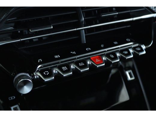 Peugeot 2008 1.2 Turbo GT Pack | Adapt. Cruise | Alcantara | Keyless | Camera | EVISSA | LED | Navi | Carplay ... ActivLease financial lease