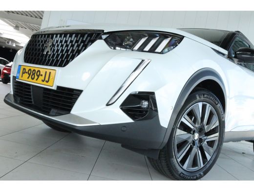 Peugeot 2008 1.2 Turbo GT Pack | Adapt. Cruise | Alcantara | Keyless | Camera | EVISSA | LED | Navi | Carplay ... ActivLease financial lease