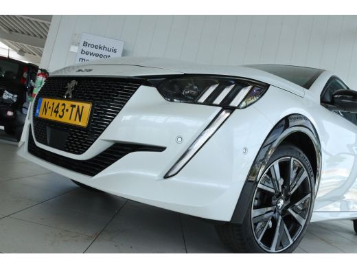 Peugeot 208 1.2 Turbo GT Pack | Adapt. Cruise | Pano | Stoelverwarming | Alcantara | Camera | Keyless | Navi ... ActivLease financial lease