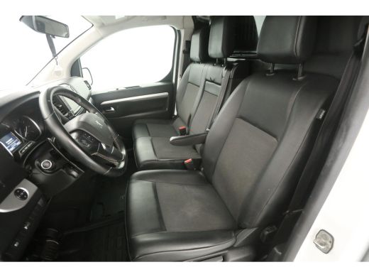 Peugeot Expert 2.0 BlueHDI 177PK L3H1 | Automaat | Clima | Camera | Cruise | 3 Zits | HuD | Carplay | 2xSchuifde... ActivLease financial lease