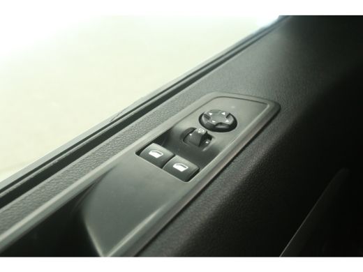 Peugeot Expert 2.0 BlueHDI 177PK L3H1 | Automaat | Clima | Camera | Cruise | 3 Zits | HuD | Carplay | 2xSchuifde... ActivLease financial lease