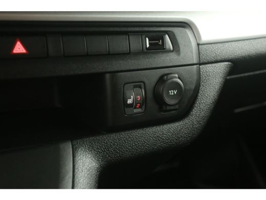 Peugeot Expert 2.0 BlueHDI 177PK L3H1 | Automaat | Clima | Camera | Cruise | 3 Zits | HuD | Carplay | 2xSchuifde... ActivLease financial lease