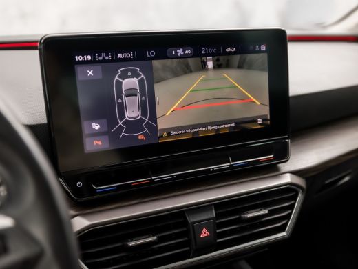 Seat Leon 1.4 TSI eHybrid PHEV Xcellence Sport 204Pk Automaat (PANORAMADAK, APPLE CARPLAY, GROOT NAVI, CAME... ActivLease financial lease