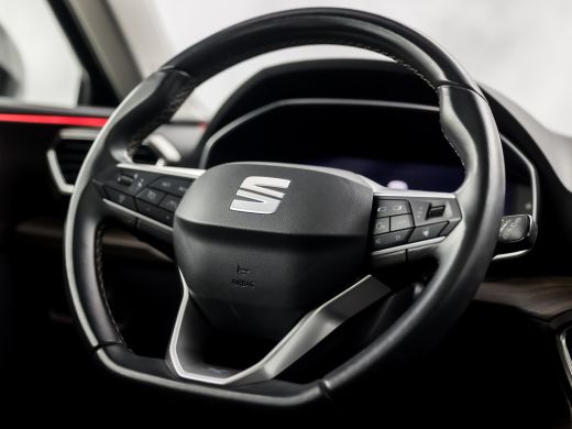 Seat Leon 1.4 TSI eHybrid PHEV Xcellence Sport 204Pk Automaat (PANORAMADAK, APPLE CARPLAY, GROOT NAVI, CAME... ActivLease financial lease