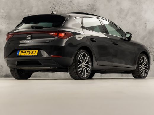 Seat Leon 1.4 TSI eHybrid PHEV Xcellence Sport 204Pk Automaat (PANORAMADAK, APPLE CARPLAY, GROOT NAVI, CAME... ActivLease financial lease