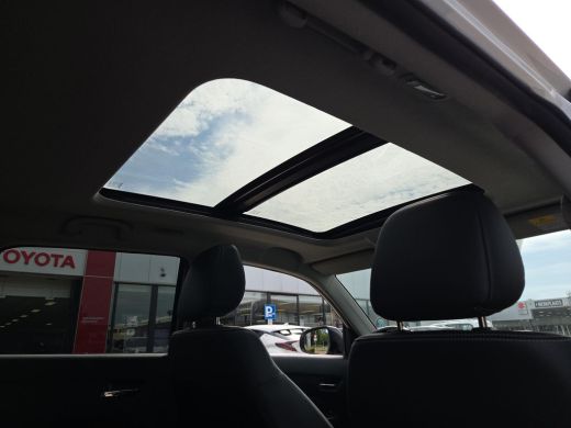 Suzuki Vitara 1.4 Boosterjet Style Smart Hybrid | Panorama dak | Trekhaak | Apple CarPlay | Rijklaar incl. gara... ActivLease financial lease