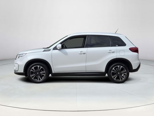 Suzuki Vitara 1.4 Boosterjet Style Smart Hybrid | Panorama dak | Trekhaak | Apple CarPlay | Rijklaar incl. gara... ActivLease financial lease
