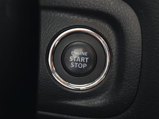 Suzuki Vitara 1.4 Boosterjet Style Smart Hybrid | Panorama dak | Trekhaak | Apple CarPlay | Rijklaar incl. gara... ActivLease financial lease