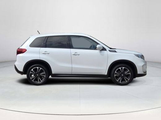 Suzuki Vitara 1.4 Boosterjet Style Smart Hybrid | Panorama dak | Trekhaak | Apple CarPlay | Rijklaar incl. gara... ActivLease financial lease