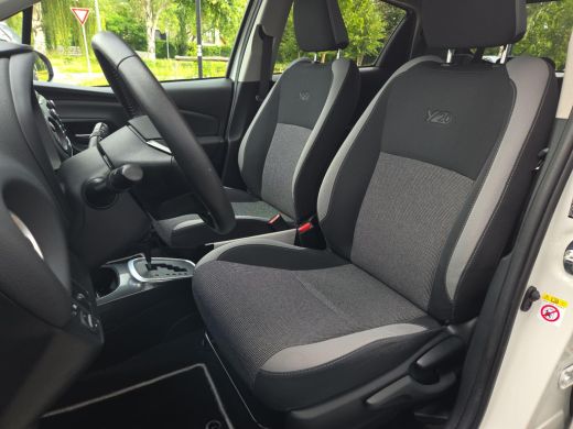 Toyota Yaris 1.5 Hybrid Y20 Exclusive Edition | Navigatie | LM Velgen | Rijklaar incl. garantie | ActivLease financial lease