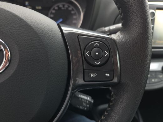 Toyota Yaris 1.5 Hybrid Y20 Exclusive Edition | Navigatie | LM Velgen | Rijklaar incl. garantie | ActivLease financial lease