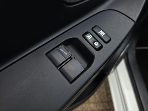 Toyota Yaris 1.5 Hybrid Y20 Exclusive Edition | Navigatie | LM Velgen | Rijklaar incl. garantie | ActivLease financial lease