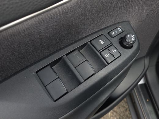 Toyota Yaris Cross 1.5 Hybrid 115 Active Comfort Pack | Parkeersensoren | Blindspot | Apple CarPlay | Rijklaar incl... ActivLease financial lease