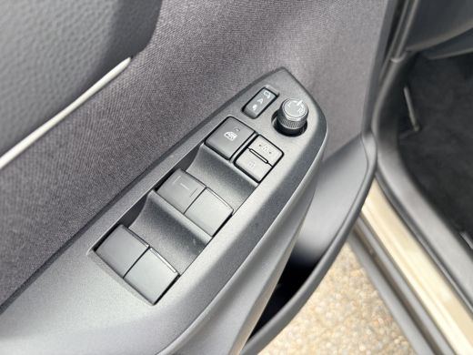 Toyota Yaris Cross 1.5 Hybrid Active comfort pack ActivLease financial lease