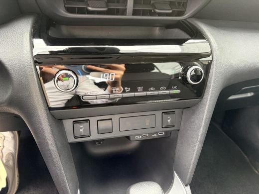 Toyota Yaris Cross 1.5 Hybrid Active comfort pack ActivLease financial lease