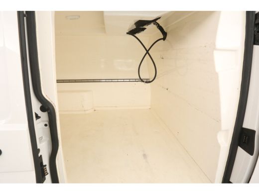 Volkswagen Transporter 2.0 TDI L1H1 | Koelwagen | Nachtkoeling | Airco | Koelauto | Parkeersens. ActivLease financial lease