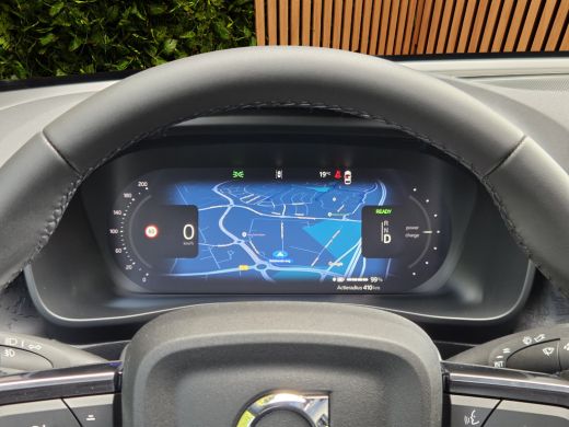 Volvo  EC40 Single Motor Plus Europa 70 kWh | Panoramadak | Memory | Harman/Kardon | Stuur/stoelverwarming ActivLease financial lease