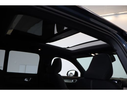 Volvo  XC40 B4 200PK Black Edition Plus | Achterbank verwarmd | Afwijkende dakkleur | Apple Carplay/Android A... ActivLease financial lease