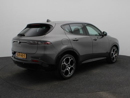 Alfa Romeo Tonale 1.5T Hybrid Veloce Lederen Bekleding | Adaptieve Cruise Control | Elektrische Stoelen | Stoelverw... ActivLease financial lease