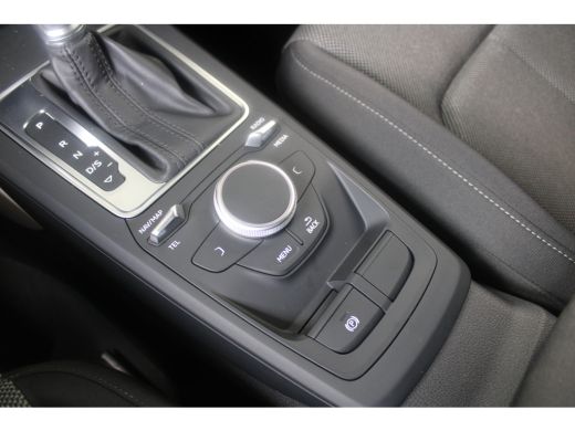 Audi Q2 35 TFSI epic | Trekhaak | Navigatie | Parkeersensoren | Cruise control | ActivLease financial lease