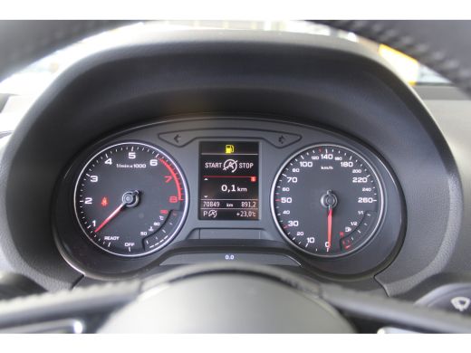 Audi Q2 35 TFSI epic | Trekhaak | Navigatie | Parkeersensoren | Cruise control | ActivLease financial lease