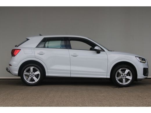Audi Q2 35 TFSI epic | Trekhaak | Navigatie | Parkeersensoren | Cruise control | ActivLease financial lease