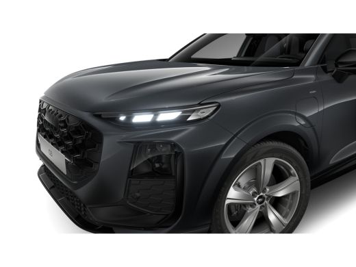 Audi Q3 S edition | Adaptive cruise control | Audi sound system | Comfortsleutel ActivLease financial lease