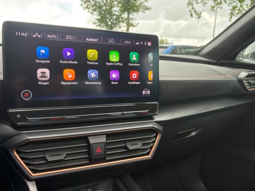 CUPRA Formentor 1.5 TSI Business Edition | Pano | Trekhaak | Apple Carplay | Sfeerverlichting | Stoel & Stuurverw... ActivLease financial lease