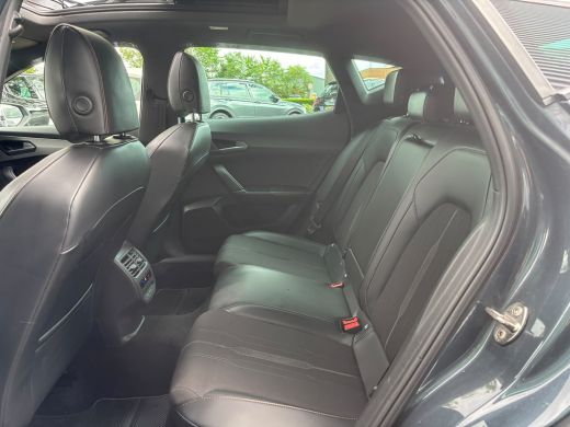 CUPRA Formentor 1.5 TSI Business Edition | Pano | Trekhaak | Apple Carplay | Sfeerverlichting | Stoel & Stuurverw... ActivLease financial lease