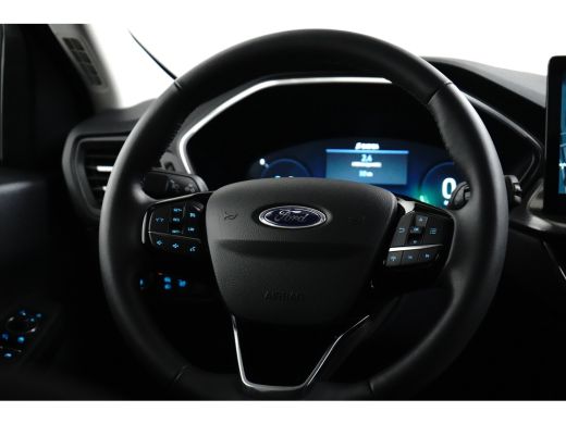 Ford Kuga Titanium | Trekhaak | Camera | 2100KG Trekgewicht | Climate Control | ActivLease financial lease