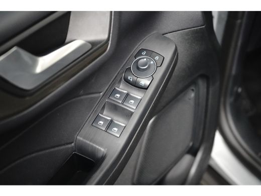 Ford Kuga Titanium | Trekhaak | Camera | 2100KG Trekgewicht | Climate Control | ActivLease financial lease