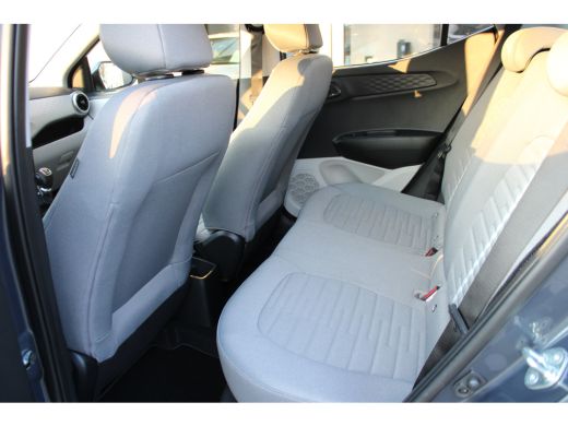 Hyundai i10 1.0 Premium | Achteruitrijcamera | Airco (automatisch) | Apple Carplay/Android Auto|telefooninteg... ActivLease financial lease