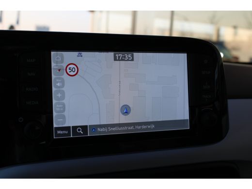 Hyundai i10 1.0 Premium | Achteruitrijcamera | Airco (automatisch) | Apple Carplay/Android Auto|telefooninteg... ActivLease financial lease