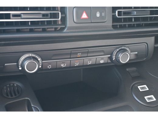 Opel Combo-e 136 L1 50kWh 8 Jaar Garantie! | Betimmering | Achteruitrijcamera | Draadloos Apple Carplay & Andr... ActivLease financial lease