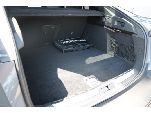 Peugeot 408 GT Avantage 58 kWh | Camera | Winterpakket | Navi | Warmtepomp | Leder/alcantara | Keyless | ActivLease financial lease