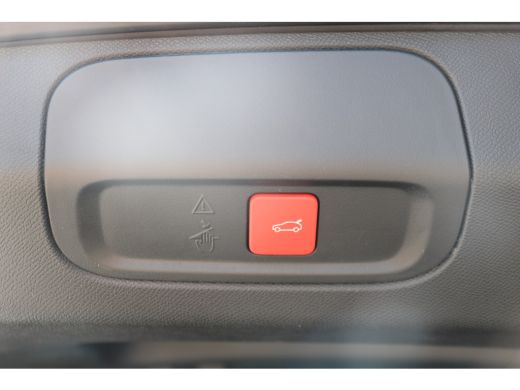 Peugeot 408 GT Avantage 58 kWh | Camera | Winterpakket | Navi | Warmtepomp | Leder/alcantara | Keyless | ActivLease financial lease