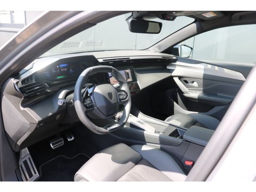 Peugeot 408 GT Avantage 58 kWh | Camera | Winterpakket | Navi | Warmtepomp | Leder/alcantara | Keyless | ActivLease financial lease