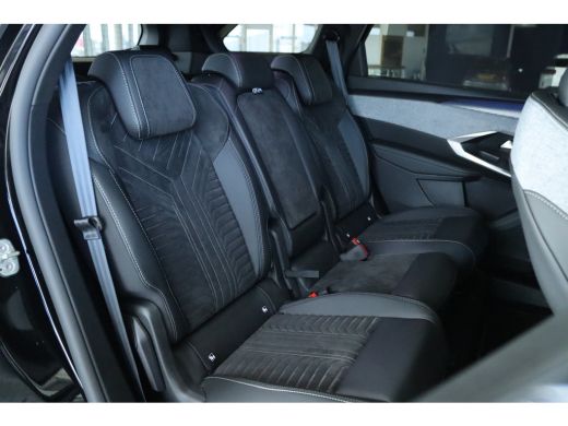 Peugeot 5008 1.2 Hybrid 145 GT | VOORRAAD ACTIE | 8 JAAR GARANTIE | Schuifdak | 7-Pers | Adapt. Cruise | Massa... ActivLease financial lease