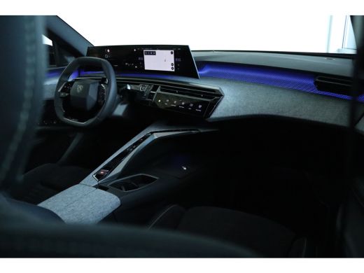 Peugeot 5008 1.2 Hybrid 145 GT | VOORRAAD ACTIE | 8 JAAR GARANTIE | Schuifdak | 7-Pers | Adapt. Cruise | Massa... ActivLease financial lease