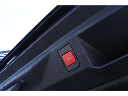 Peugeot 5008 GT | Adaptieve cruise control met Stop&Go functie | LED 3D-achterlichten | Pack Safety Plus ActivLease financial lease