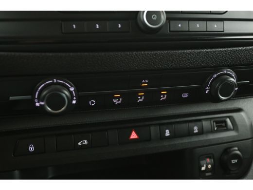 Peugeot Expert 2.0 BlueHDI L2H1 | Automaat | Airco | Cruise | 3 Zits | Parkeersens. ActivLease financial lease