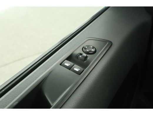 Peugeot Expert 2.0 BlueHDI L2H1 | Automaat | Airco | Cruise | 3 Zits | Parkeersens. ActivLease financial lease