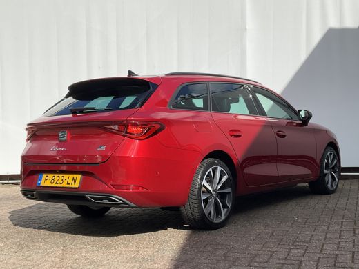 Seat Leon Sportstourer 1.4 TSI 259pk eHybrid PHEV FR Pano.dak Stoelverw. Plug-in ActivLease financial lease
