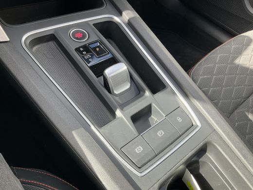 Seat Leon Sportstourer 1.4 TSI 259pk eHybrid PHEV FR Pano.dak Stoelverw. Plug-in ActivLease financial lease