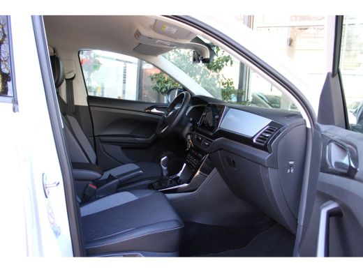 Volkswagen T-Cross TSI 115PK LIFE EDITION CARPLAY/PDC/IQ-DRIVEQ fabrieksgarantie ActivLease financial lease