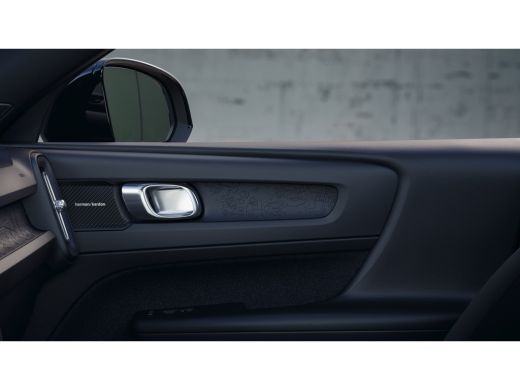 Volvo  EX40 Single Motor Ext. Range Plus Bl. Ed. Europa 82 kWh | Achterbank verwarmd | Elektrisch bedienbare ... ActivLease financial lease