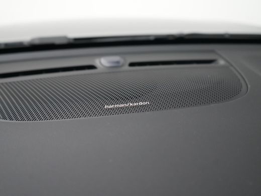 Volvo  EX40 Single Extended Plus Black Edition Europa 82 kWh | Panoramadak | Harman/Kardon | Elek stoelen | C... ActivLease financial lease