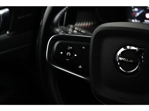 Volvo  XC40 1.5 T5 Recharge R-Design 262pk | Pano | Stoelverwarming | Camera | Apple Carplay ActivLease financial lease