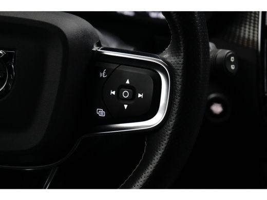 Volvo  XC40 1.5 T5 Recharge R-Design 262pk | Pano | Stoelverwarming | Camera | Apple Carplay ActivLease financial lease